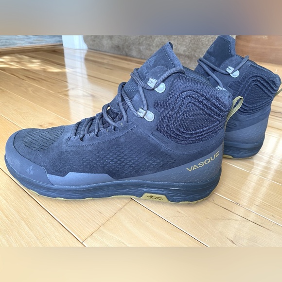 SOLD - Picture 4 of 9